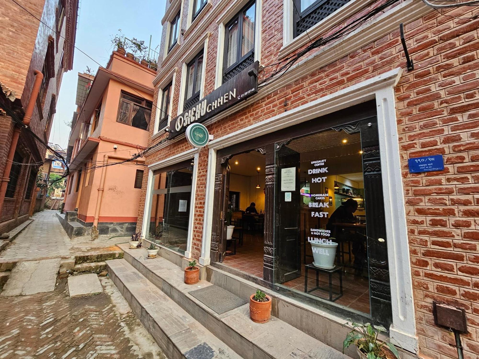 Sichu Chhen Apartment Lalitpur Exterior photo